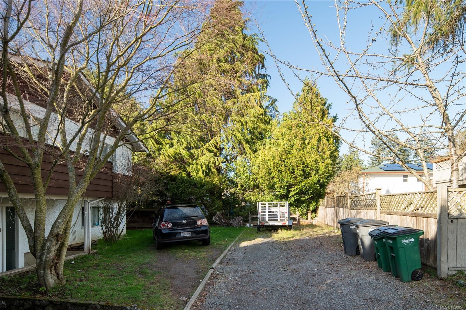 









1619


Longacre

Dr,
Saanich,




BC
V8W 3W3

