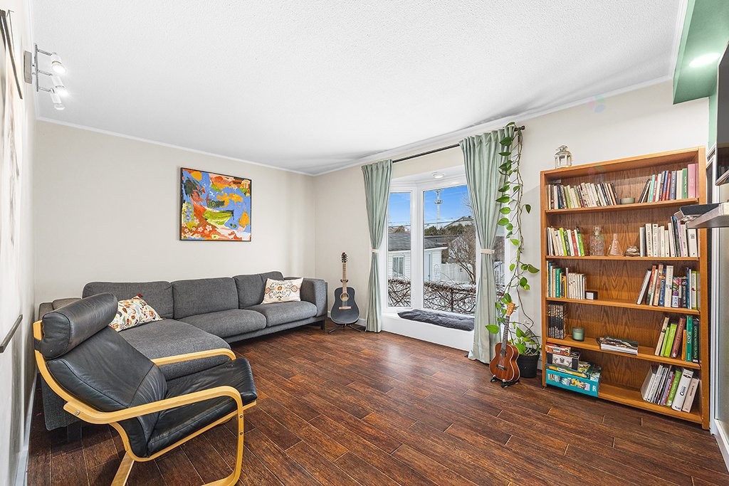 









56


Ch. Vanier

,
Gatineau (Aylmer),




QC
J9H1X6

