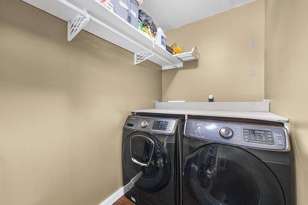 









56


Ch. Vanier

,
Gatineau (Aylmer),




QC
J9H1X6

