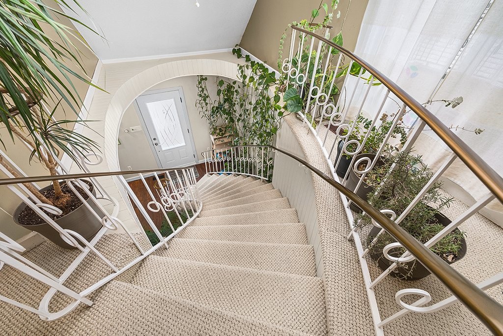 









56


Ch. Vanier

,
Gatineau (Aylmer),




QC
J9H1X6

