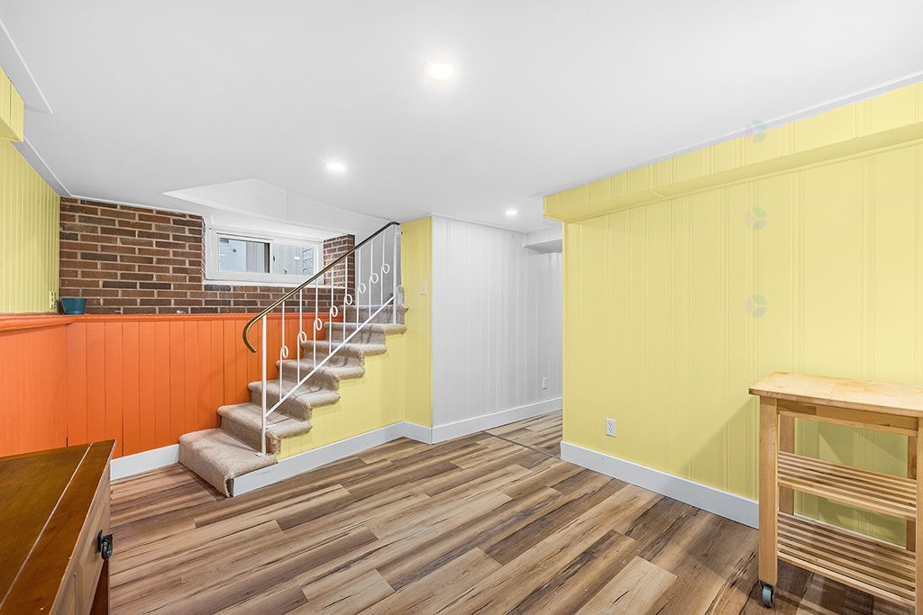 









56


Ch. Vanier

,
Gatineau (Aylmer),




QC
J9H1X6

