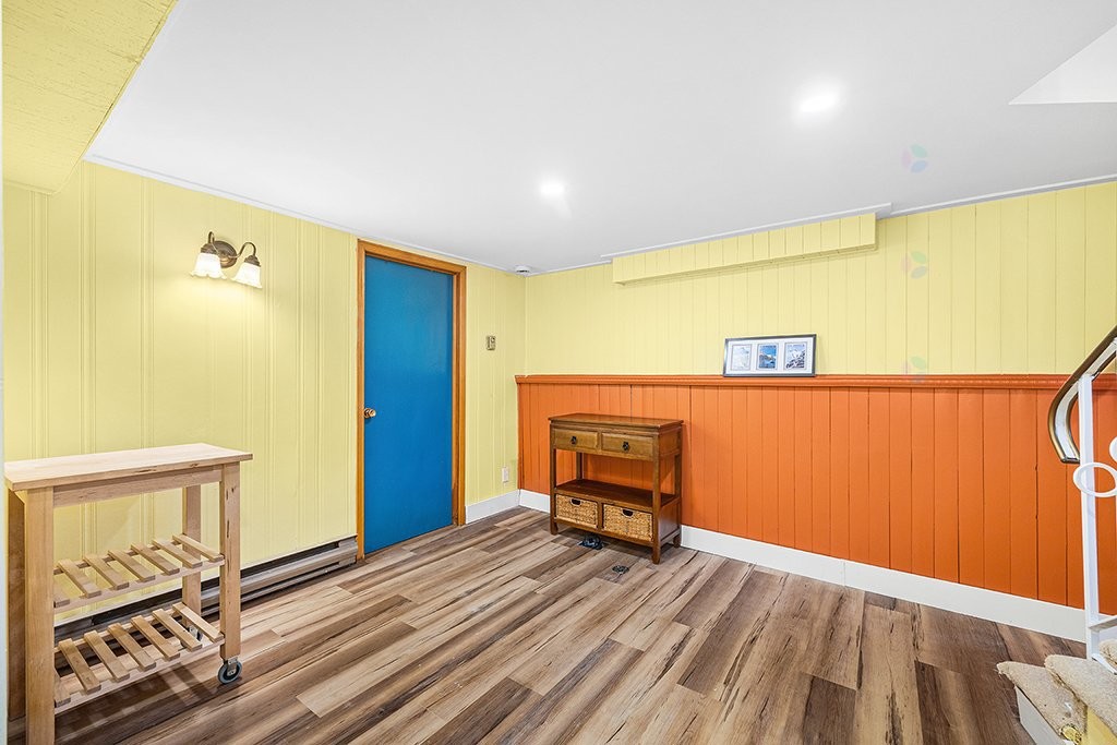 









56


Ch. Vanier

,
Gatineau (Aylmer),




QC
J9H1X6

