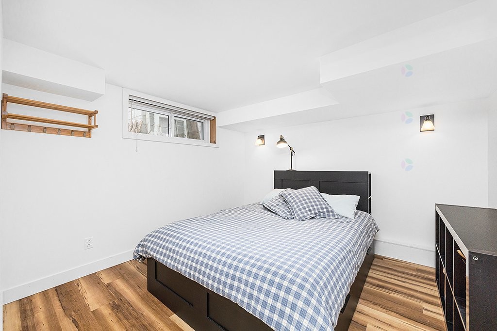 









56


Ch. Vanier

,
Gatineau (Aylmer),




QC
J9H1X6

