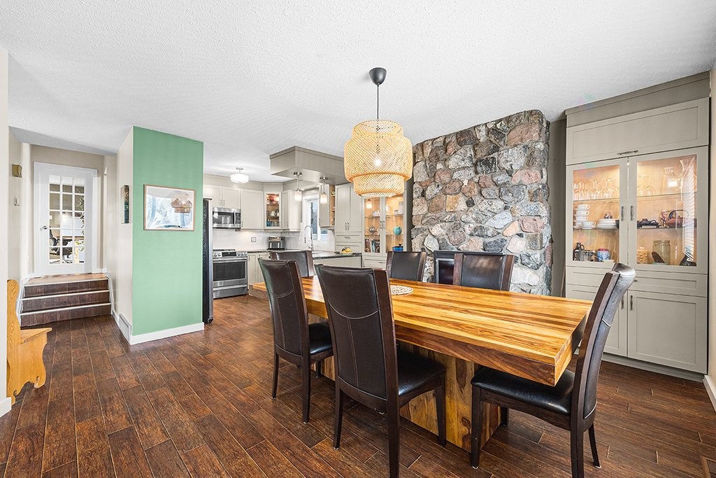 









56


Ch. Vanier

,
Gatineau (Aylmer),




QC
J9H1X6

