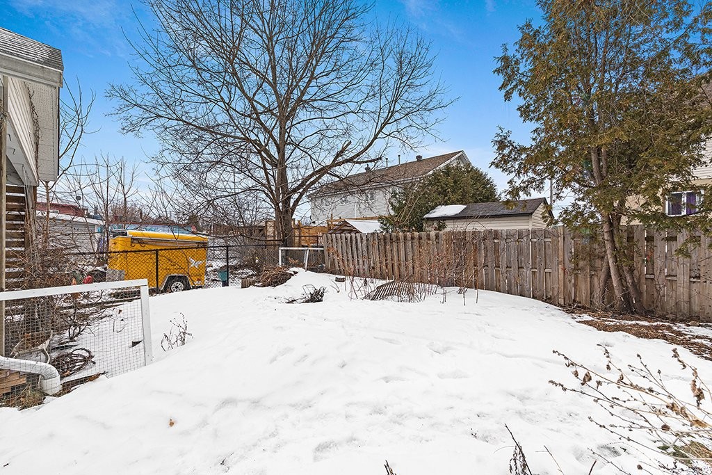 









56


Ch. Vanier

,
Gatineau (Aylmer),




QC
J9H1X6

