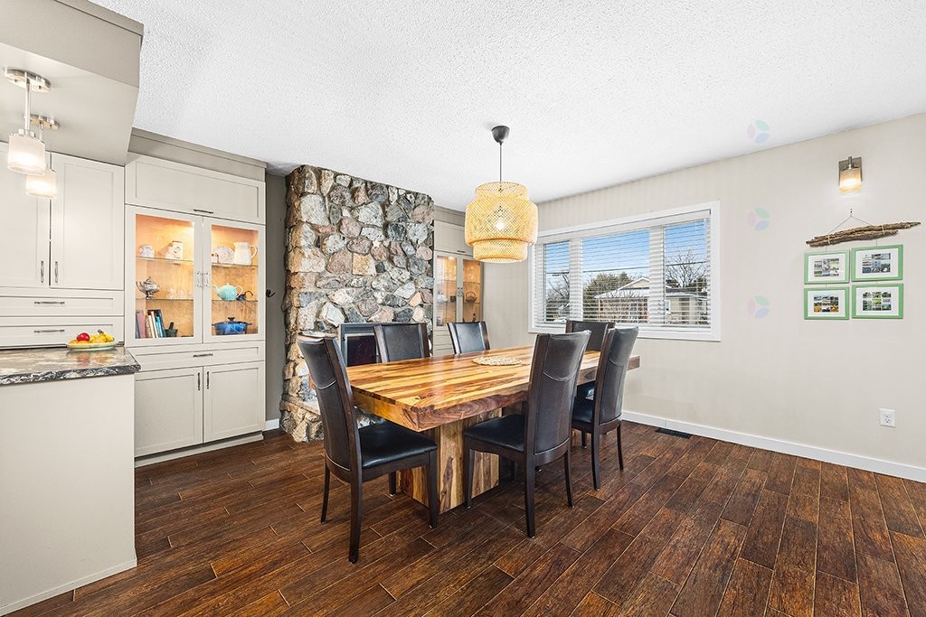 









56


Ch. Vanier

,
Gatineau (Aylmer),




QC
J9H1X6

