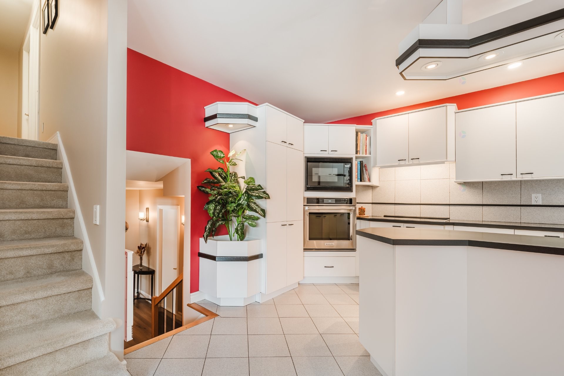 









1950


Rue Colbert

,
Saint-Bruno-de-Montarville,




QC
J3V4X9

