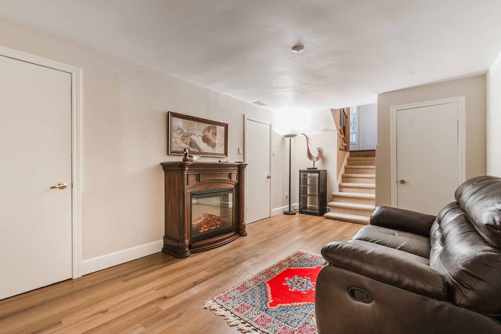 









1950


Rue Colbert

,
Saint-Bruno-de-Montarville,




QC
J3V4X9

