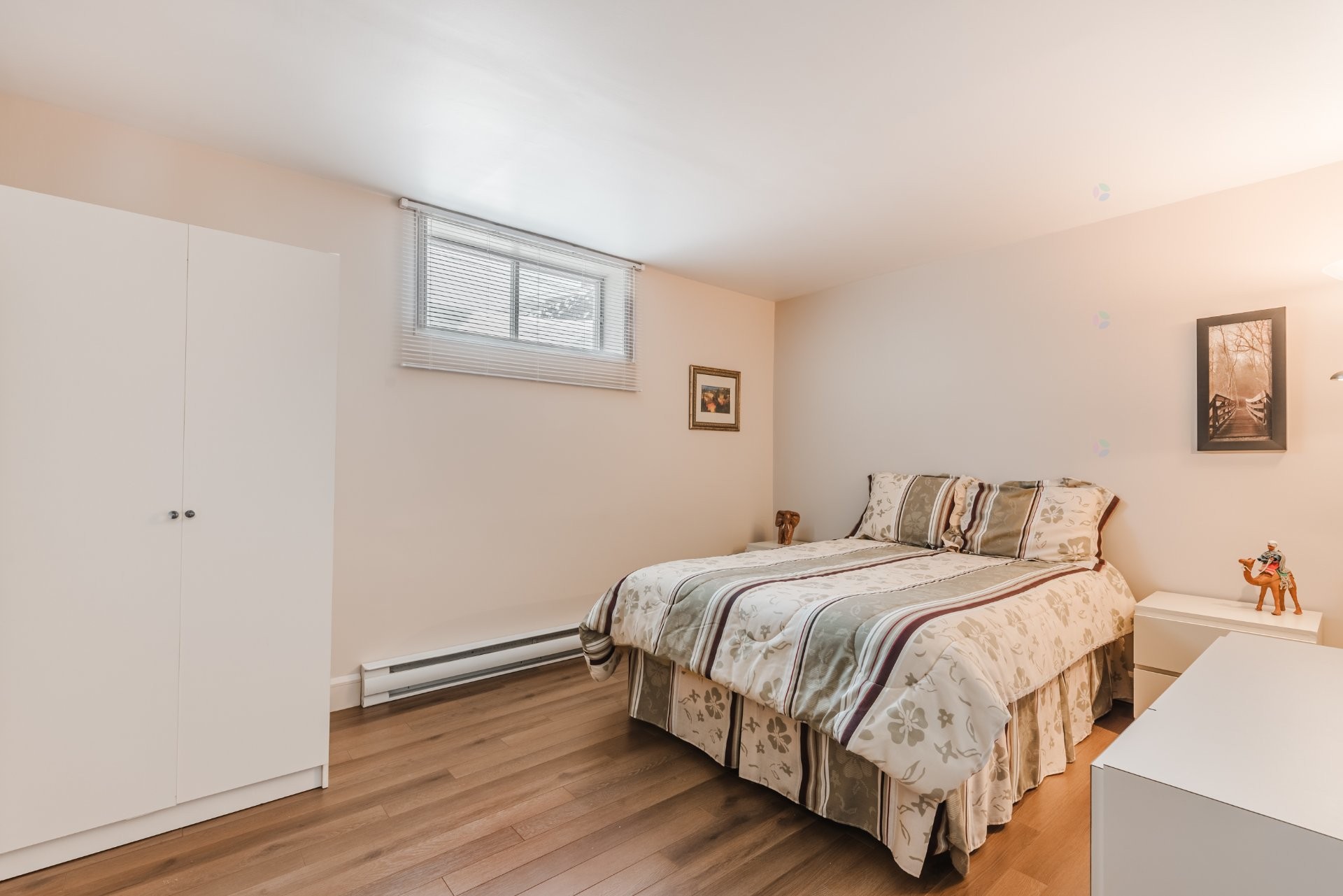 









1950


Rue Colbert

,
Saint-Bruno-de-Montarville,




QC
J3V4X9

