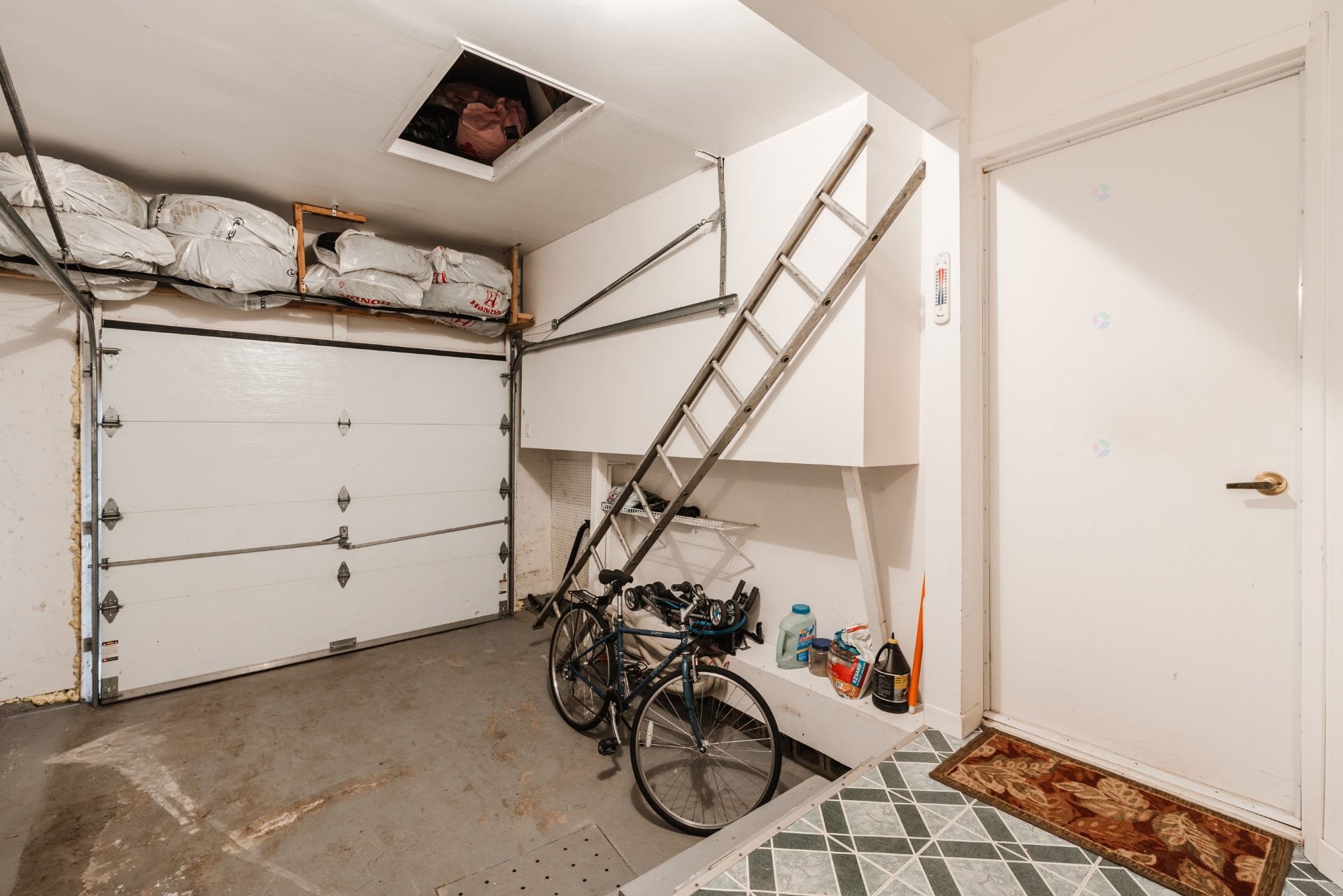 









1950


Rue Colbert

,
Saint-Bruno-de-Montarville,




QC
J3V4X9

