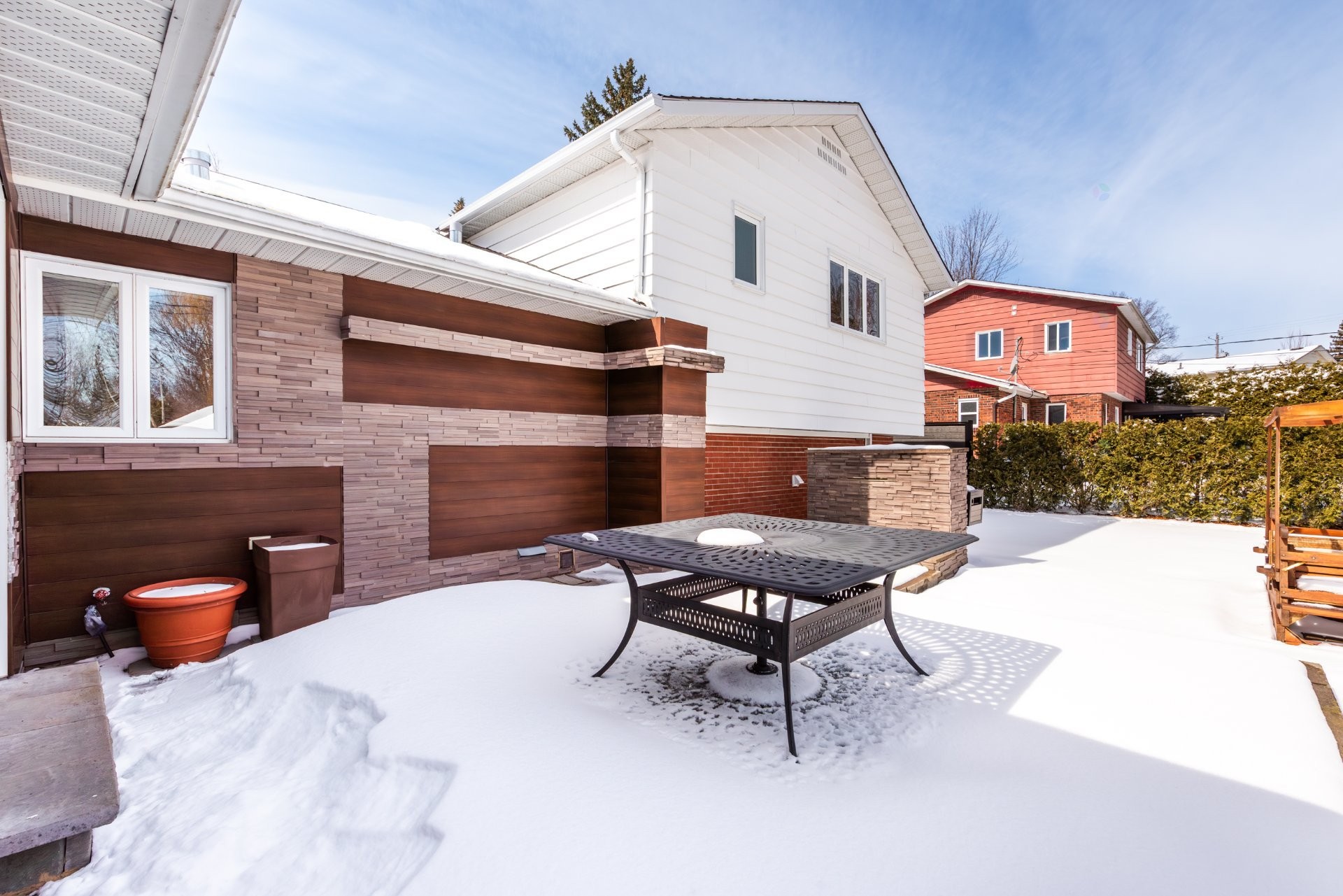









1950


Rue Colbert

,
Saint-Bruno-de-Montarville,




QC
J3V4X9

