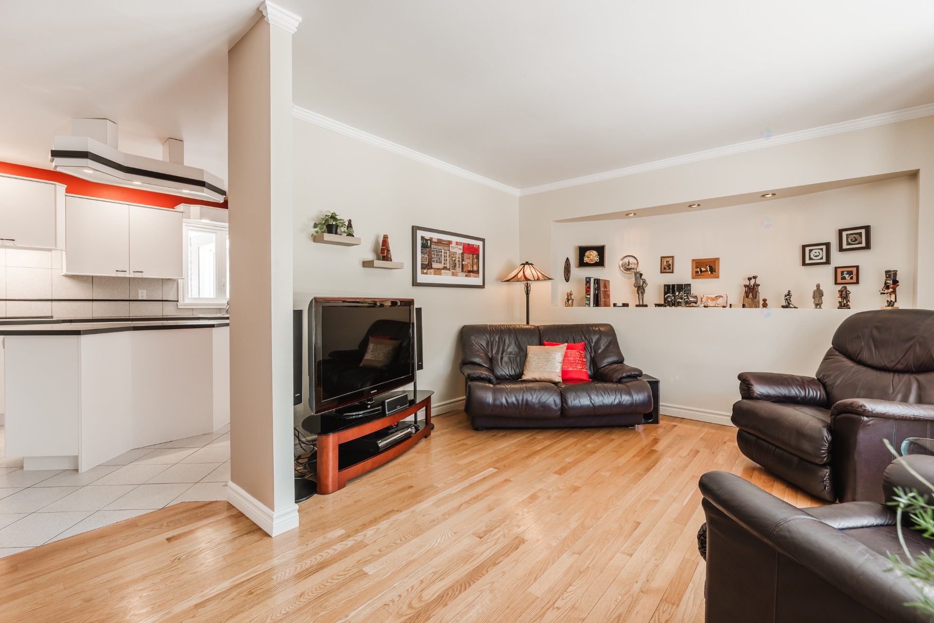 









1950


Rue Colbert

,
Saint-Bruno-de-Montarville,




QC
J3V4X9

