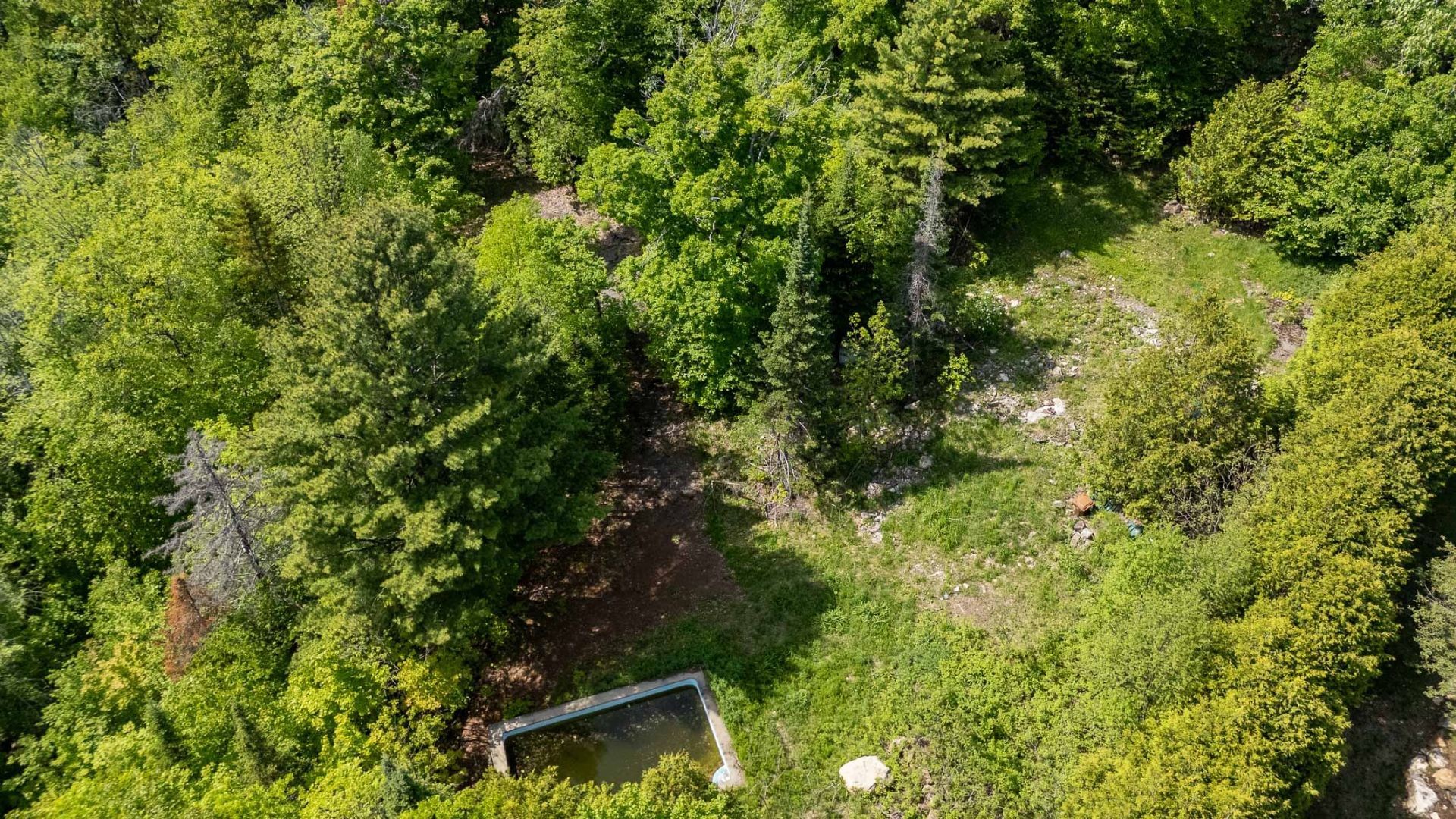 









209


Ch. des Quatorze-Îles

,
Saint-Hippolyte,







QC
J8A1A1

