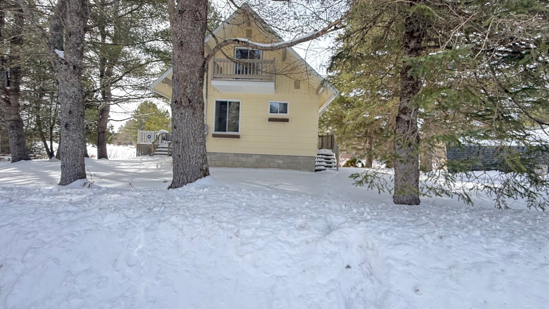 









40


1re rue Bastien

,
Saint-Alphonse-Rodriguez,




QC
J0K1W0

