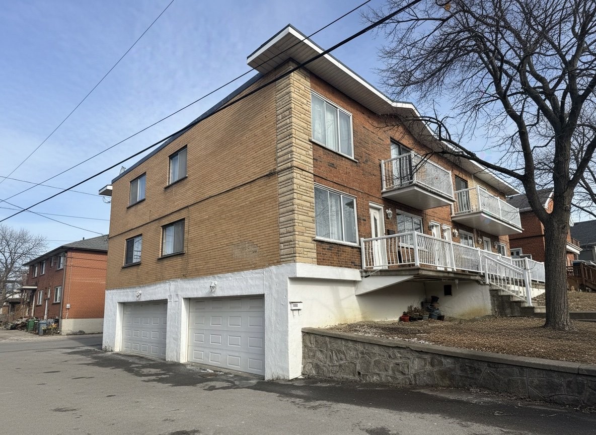 









1083

 - 1089


Rue Duguay

,
Montréal (Saint-Laurent),




QC
H4R1W2

