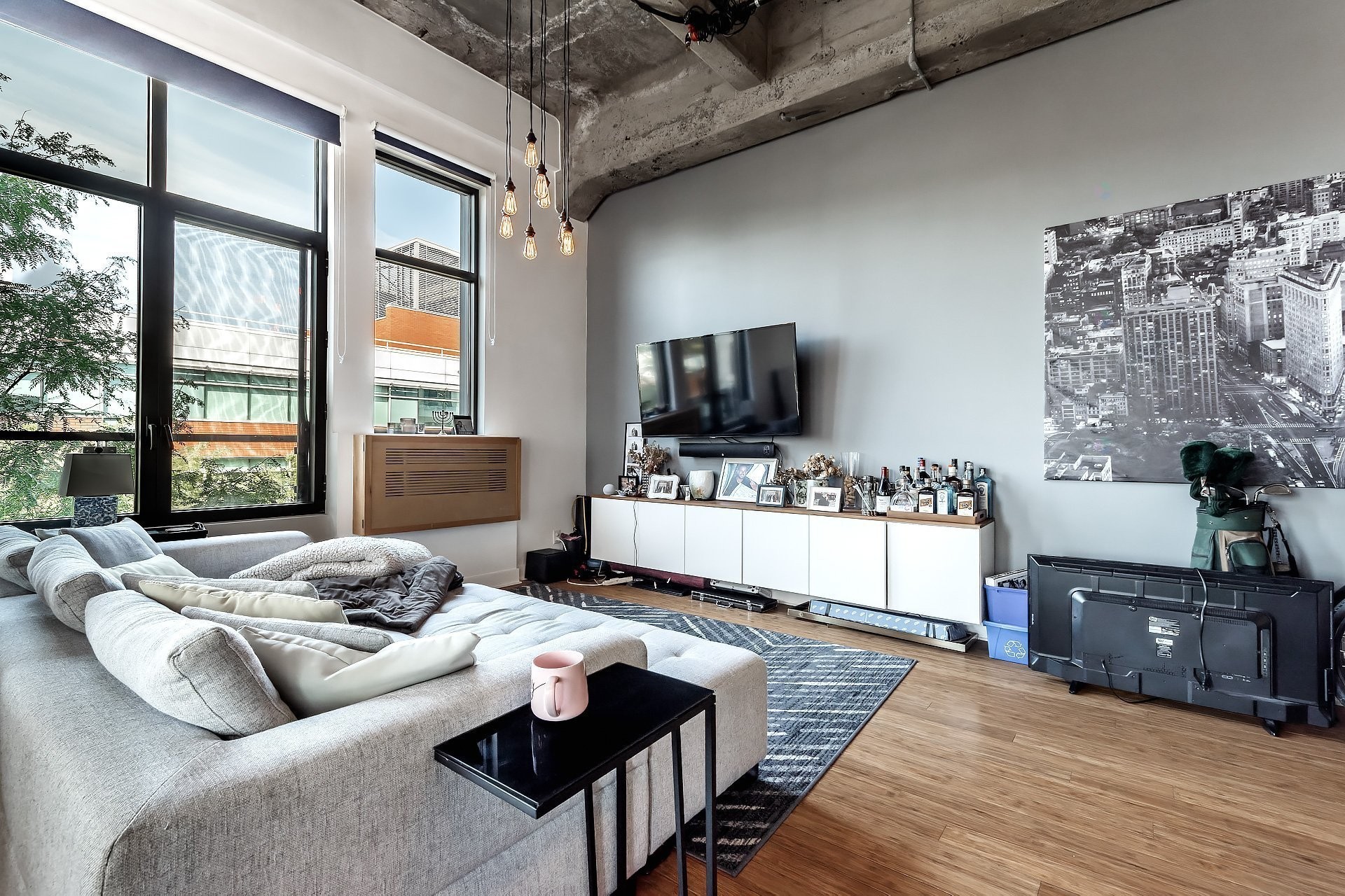 









3700


Rue St-Antoine O.

, 349,
Montréal (Le Sud-Ouest),




QC
H4C0B1

