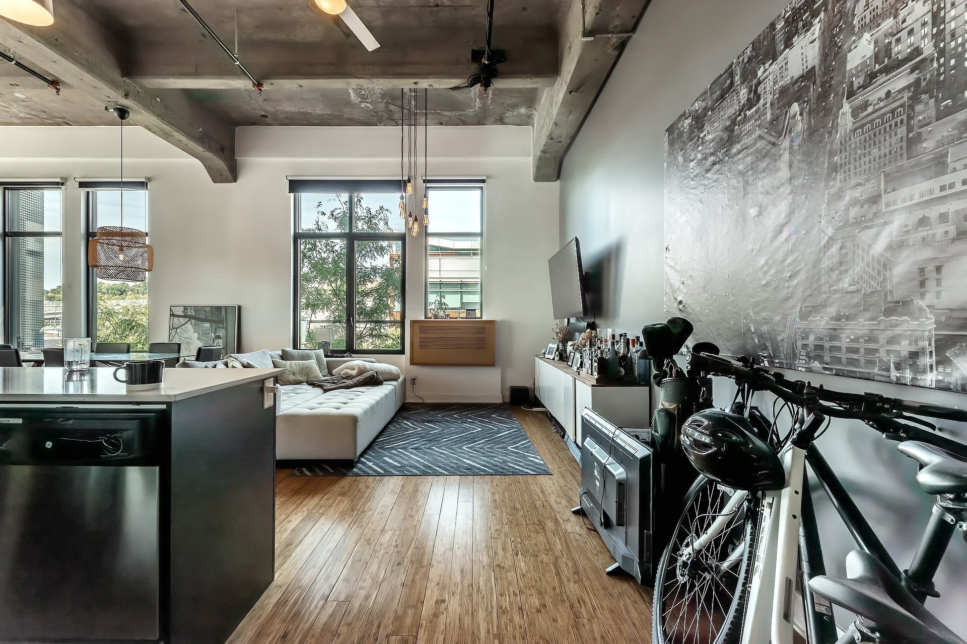 









3700


Rue St-Antoine O.

, 349,
Montréal (Le Sud-Ouest),




QC
H4C0B1

