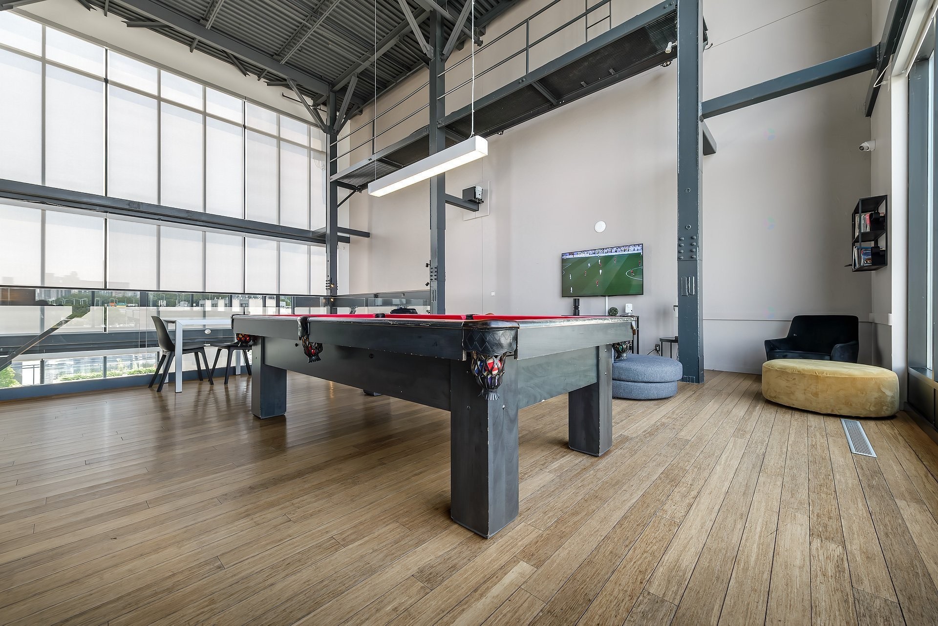 









3700


Rue St-Antoine O.

, 349,
Montréal (Le Sud-Ouest),




QC
H4C0B1

