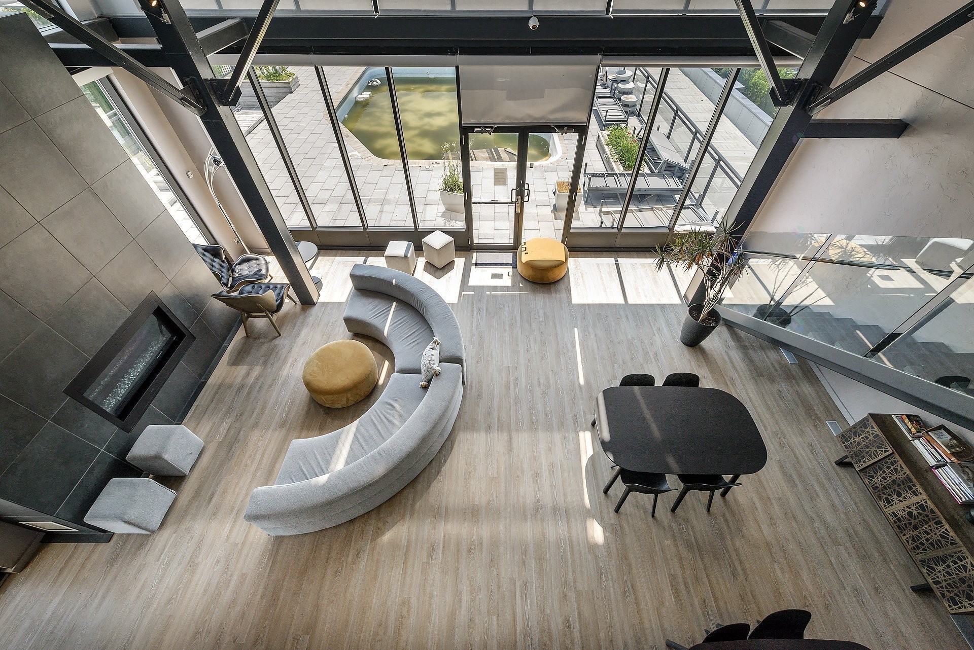 









3700


Rue St-Antoine O.

, 349,
Montréal (Le Sud-Ouest),




QC
H4C0B1

