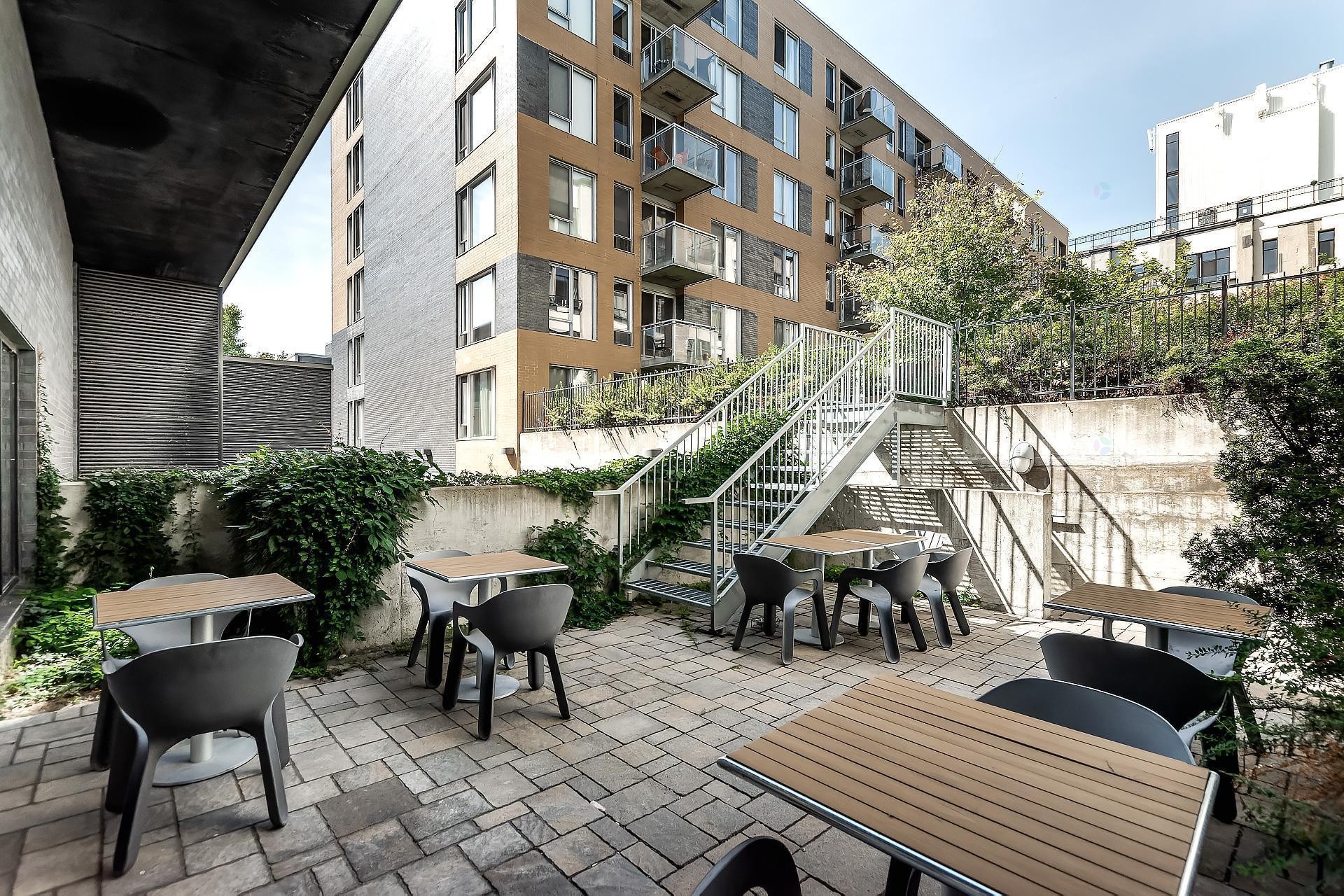 









3700


Rue St-Antoine O.

, 349,
Montréal (Le Sud-Ouest),




QC
H4C0B1

