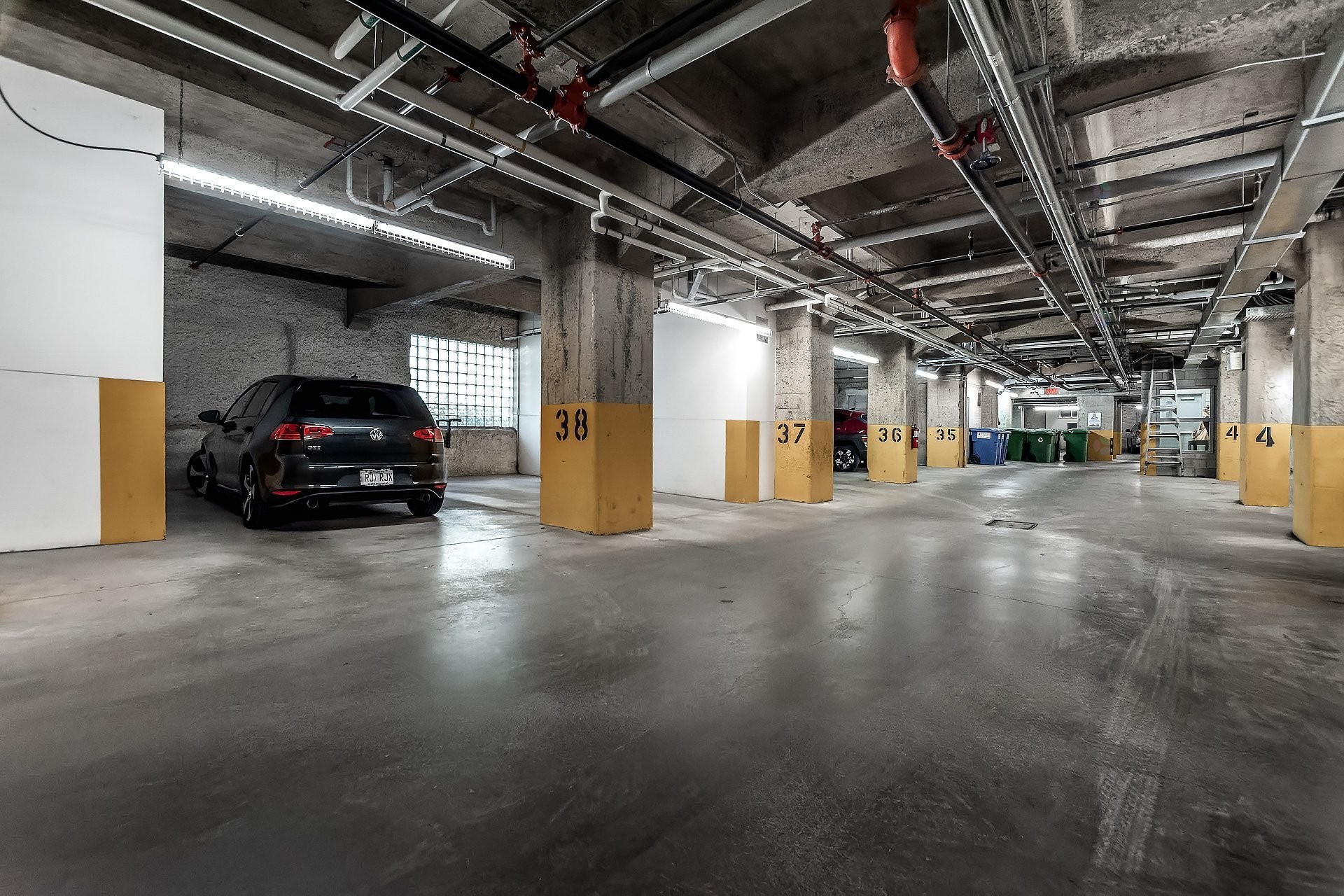 









3700


Rue St-Antoine O.

, 349,
Montréal (Le Sud-Ouest),




QC
H4C0B1

