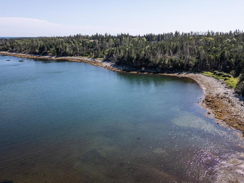 












ZM NO 7 Highway

,
Murphy Cove,







NS
B0J 3H0

