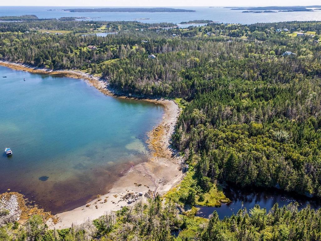 












ZM NO 7 Highway

,
Murphy Cove,







NS
B0J 3H0

