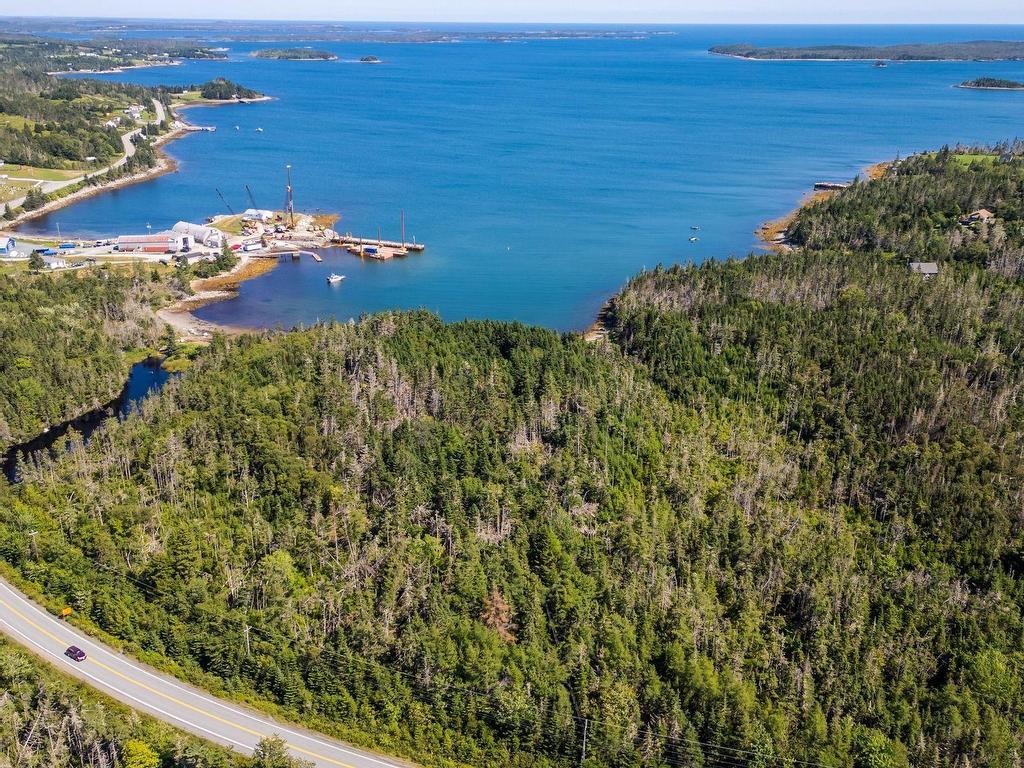 












ZM NO 7 Highway

,
Murphy Cove,







NS
B0J 3H0

