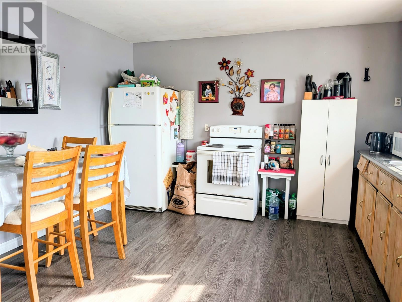 












31 Brakes Road

,
St. George's,




Newfoundland & Labrador
A0N1Z0

