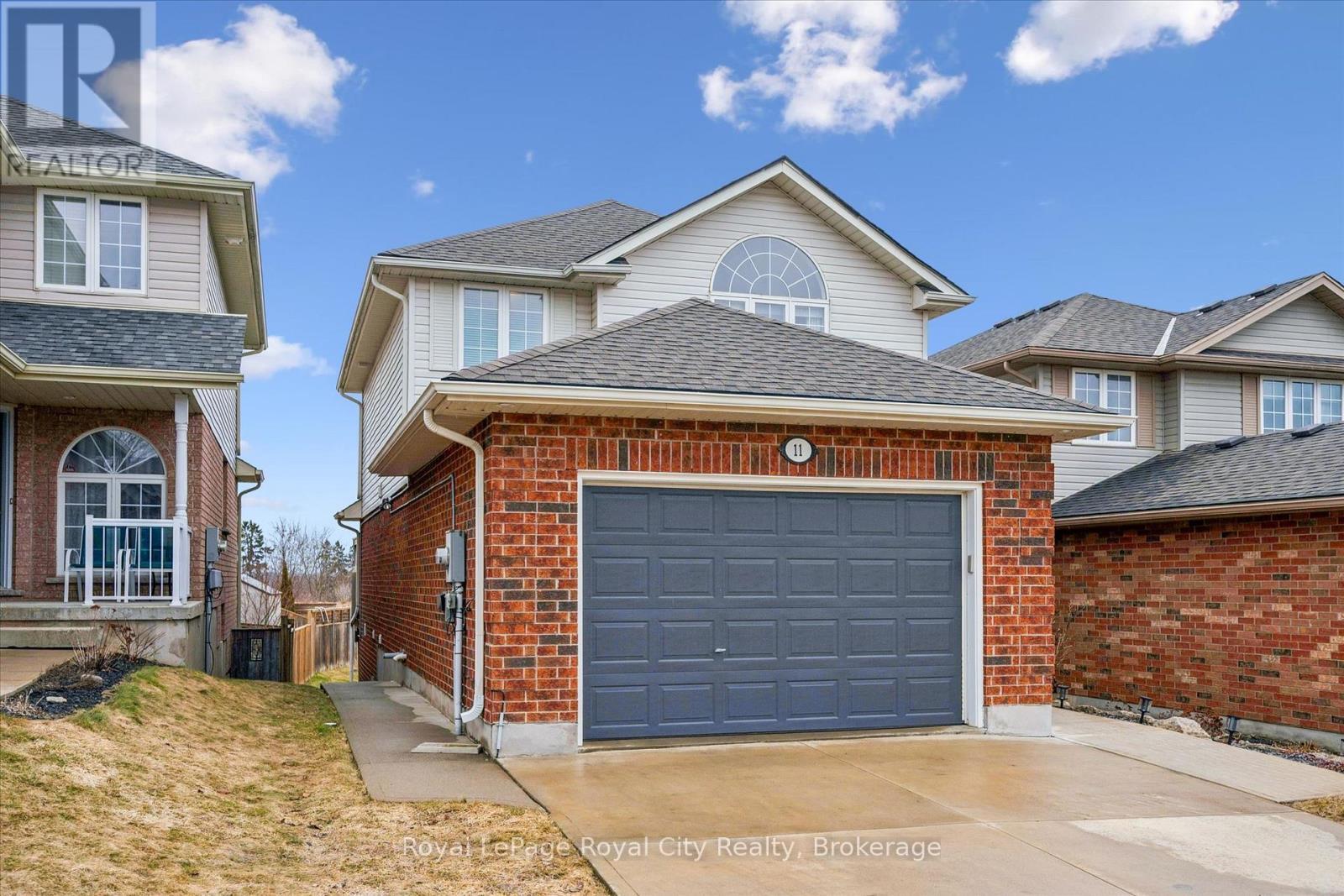 












11 VALLEYHAVEN LANE

,
Guelph (Grange Road),




Ontario
N1E0A3

