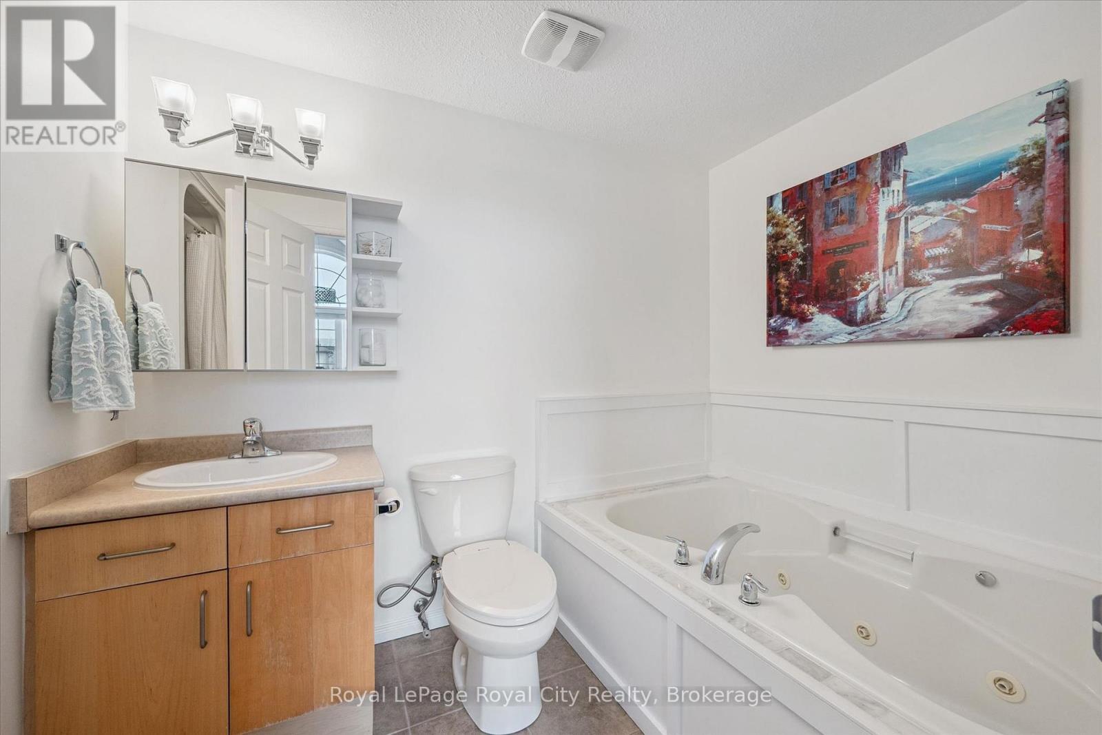 












11 VALLEYHAVEN LANE

,
Guelph (Grange Road),




Ontario
N1E0A3

