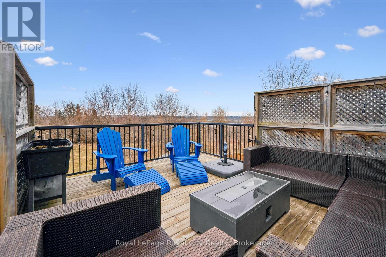 












11 VALLEYHAVEN LANE

,
Guelph (Grange Road),




Ontario
N1E0A3

