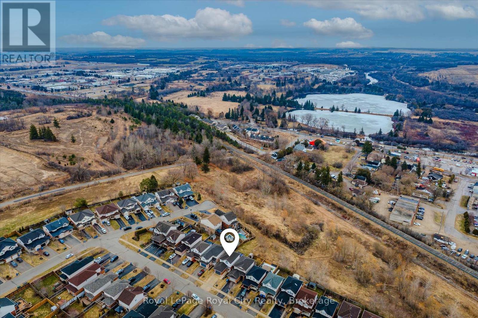 












11 VALLEYHAVEN LANE

,
Guelph (Grange Road),




Ontario
N1E0A3

