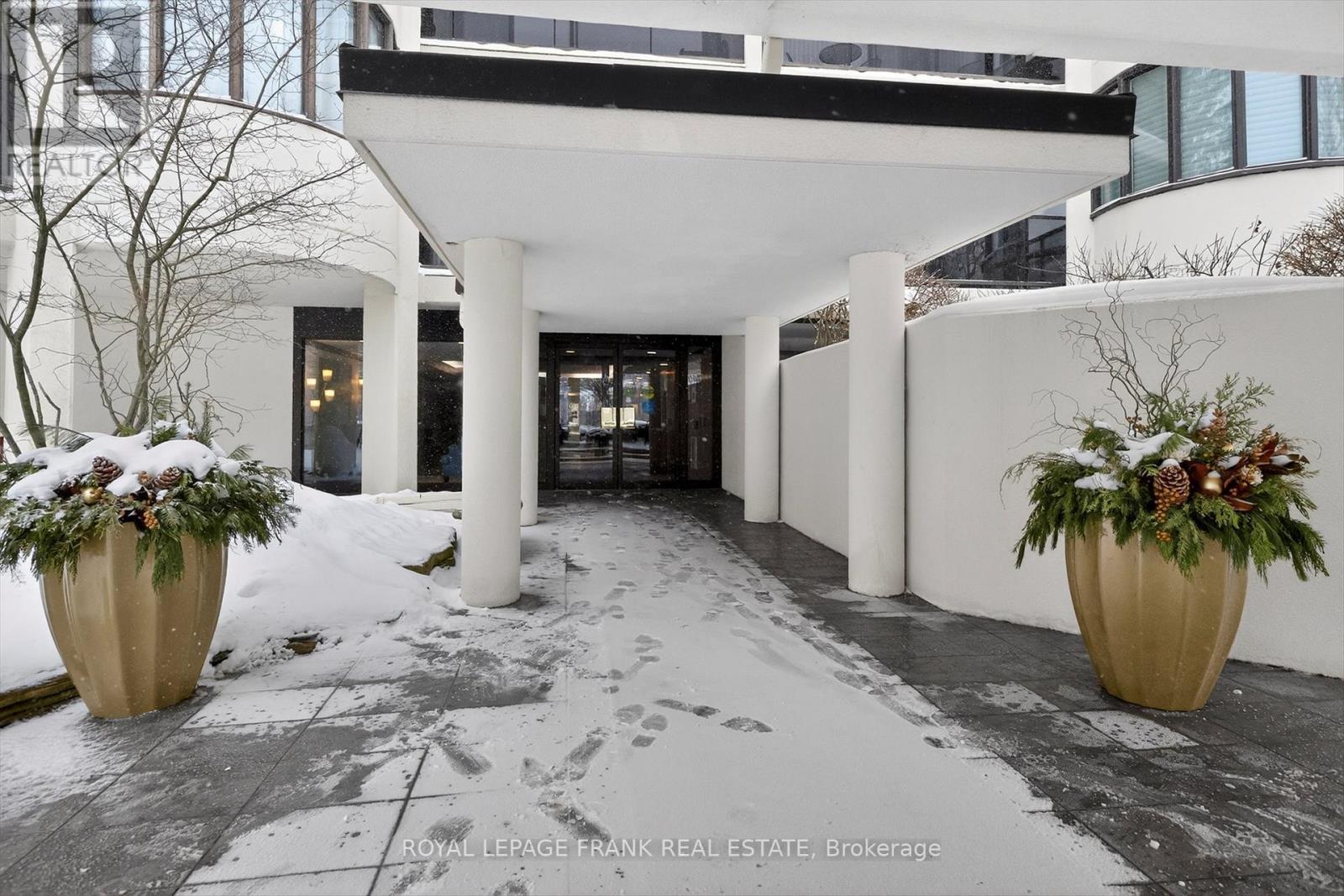 












502 - 1818 CHERRYHILL ROAD

,
Peterborough (Monaghan Ward 2),




Ontario
K9K1S6

