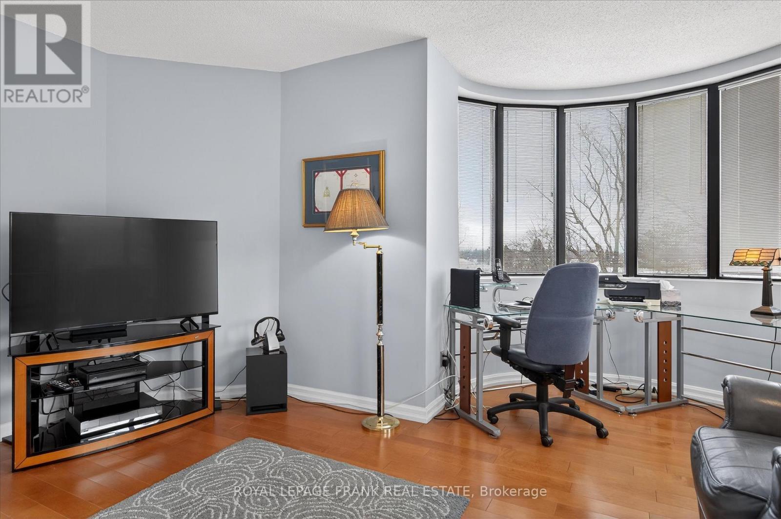 












502 - 1818 CHERRYHILL ROAD

,
Peterborough (Monaghan Ward 2),




Ontario
K9K1S6

