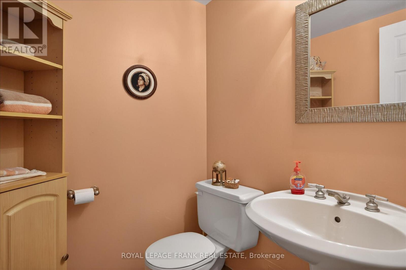 












502 - 1818 CHERRYHILL ROAD

,
Peterborough (Monaghan Ward 2),




Ontario
K9K1S6

