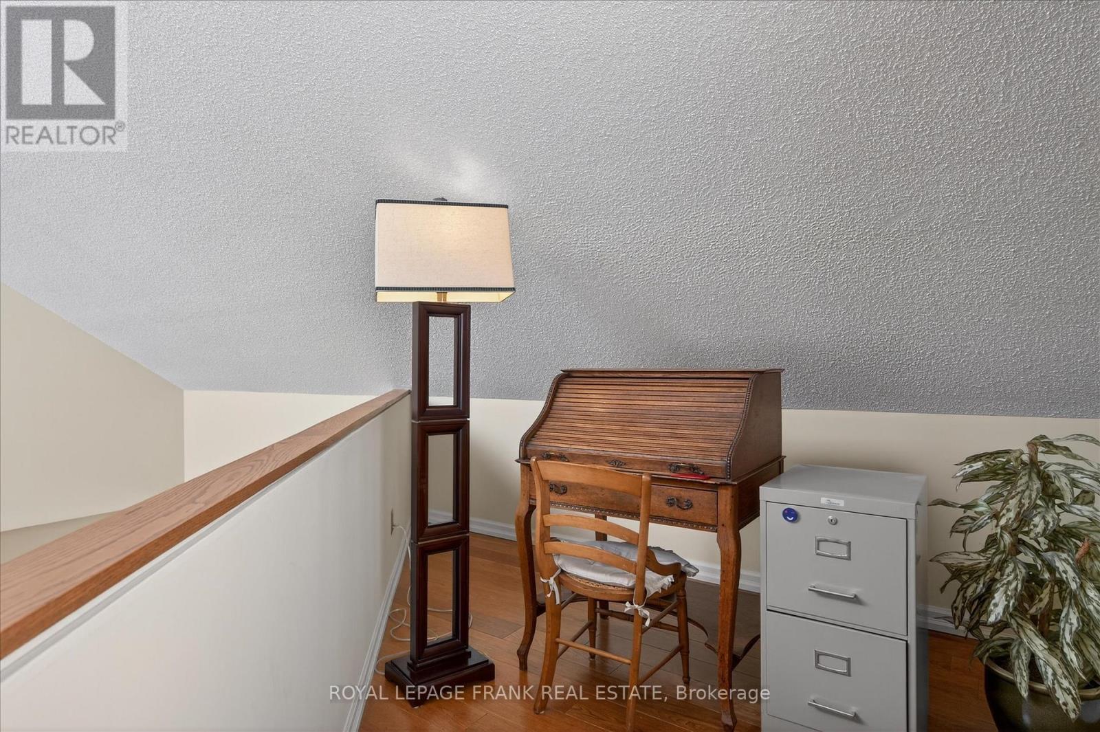 












502 - 1818 CHERRYHILL ROAD

,
Peterborough (Monaghan Ward 2),




Ontario
K9K1S6

