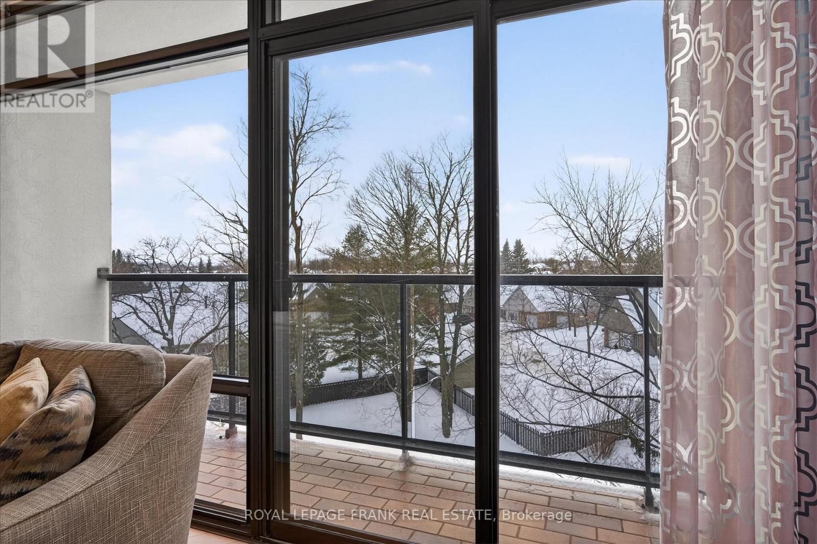 












502 - 1818 CHERRYHILL ROAD

,
Peterborough (Monaghan Ward 2),




Ontario
K9K1S6

