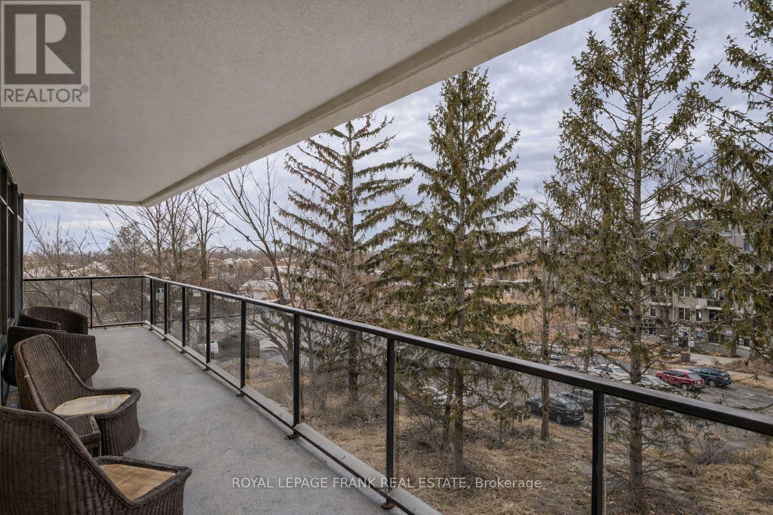 












502 - 1818 CHERRYHILL ROAD

,
Peterborough (Monaghan Ward 2),




Ontario
K9K1S6

