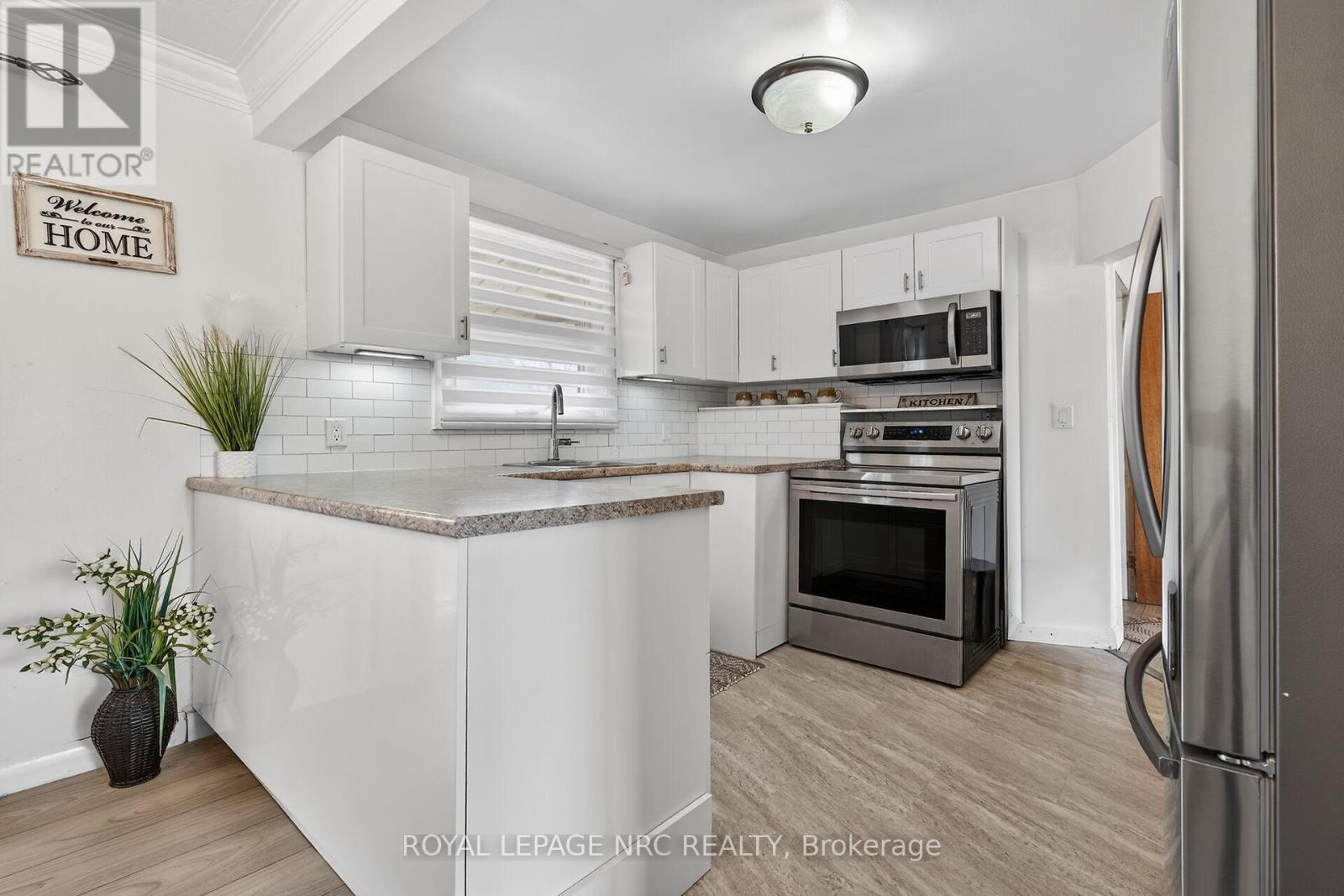 












48 ALMA STREET S

,
Haldimand,




Ontario
N0A1H0

