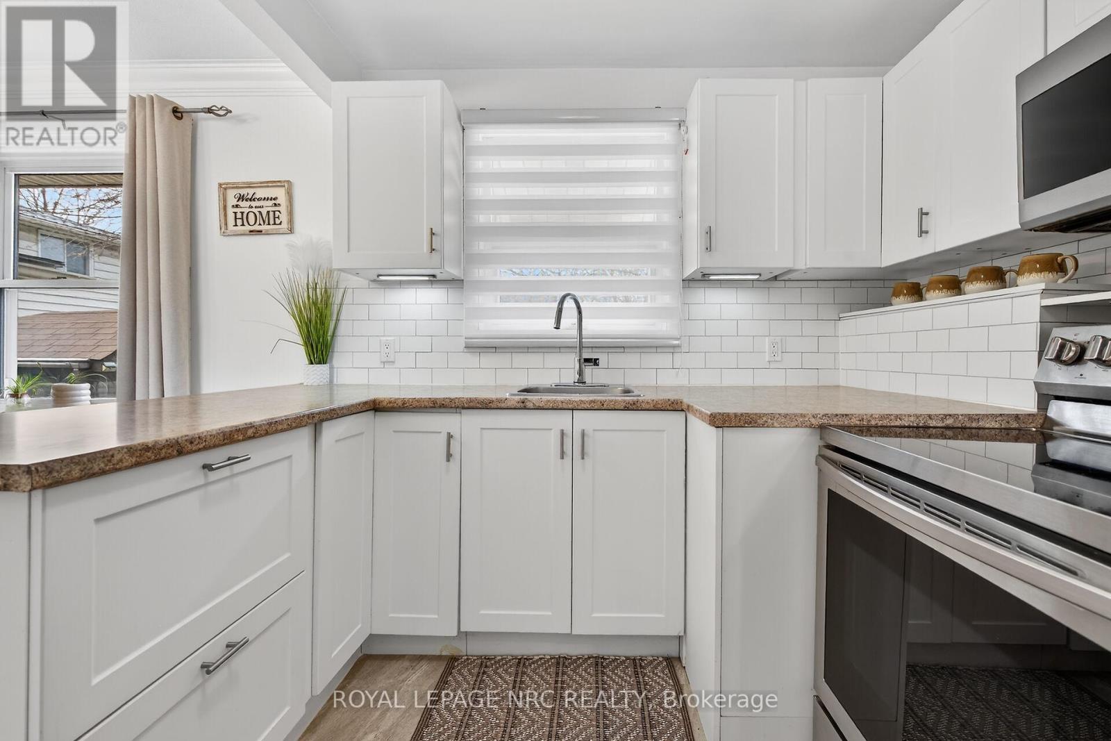 












48 ALMA STREET S

,
Haldimand,




Ontario
N0A1H0

