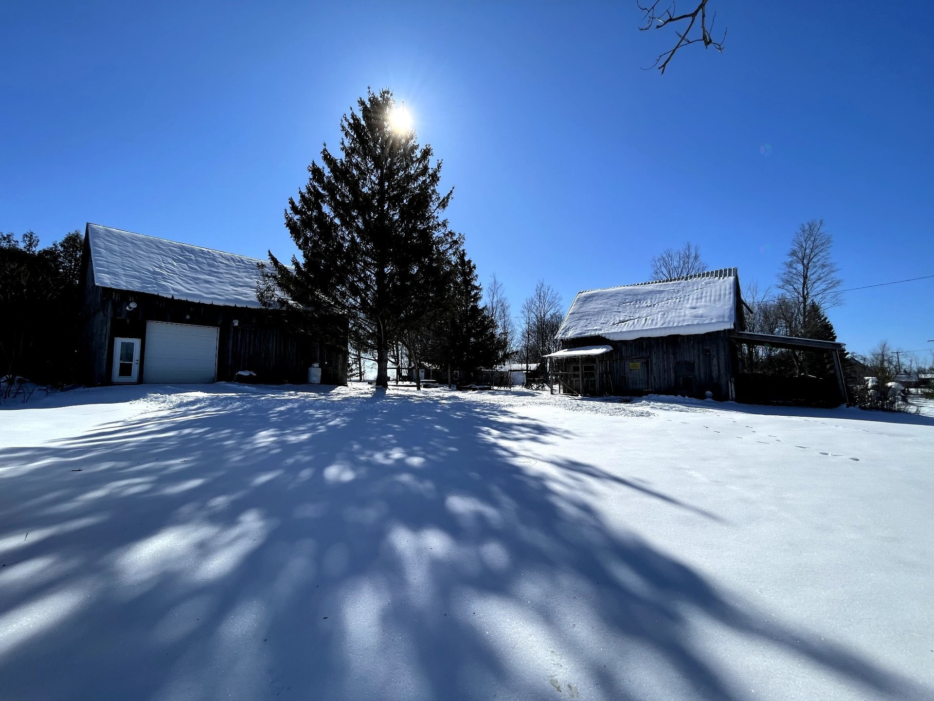 









203Z


Route 221 S.

,
Lacolle,







QC
J0J1J0

