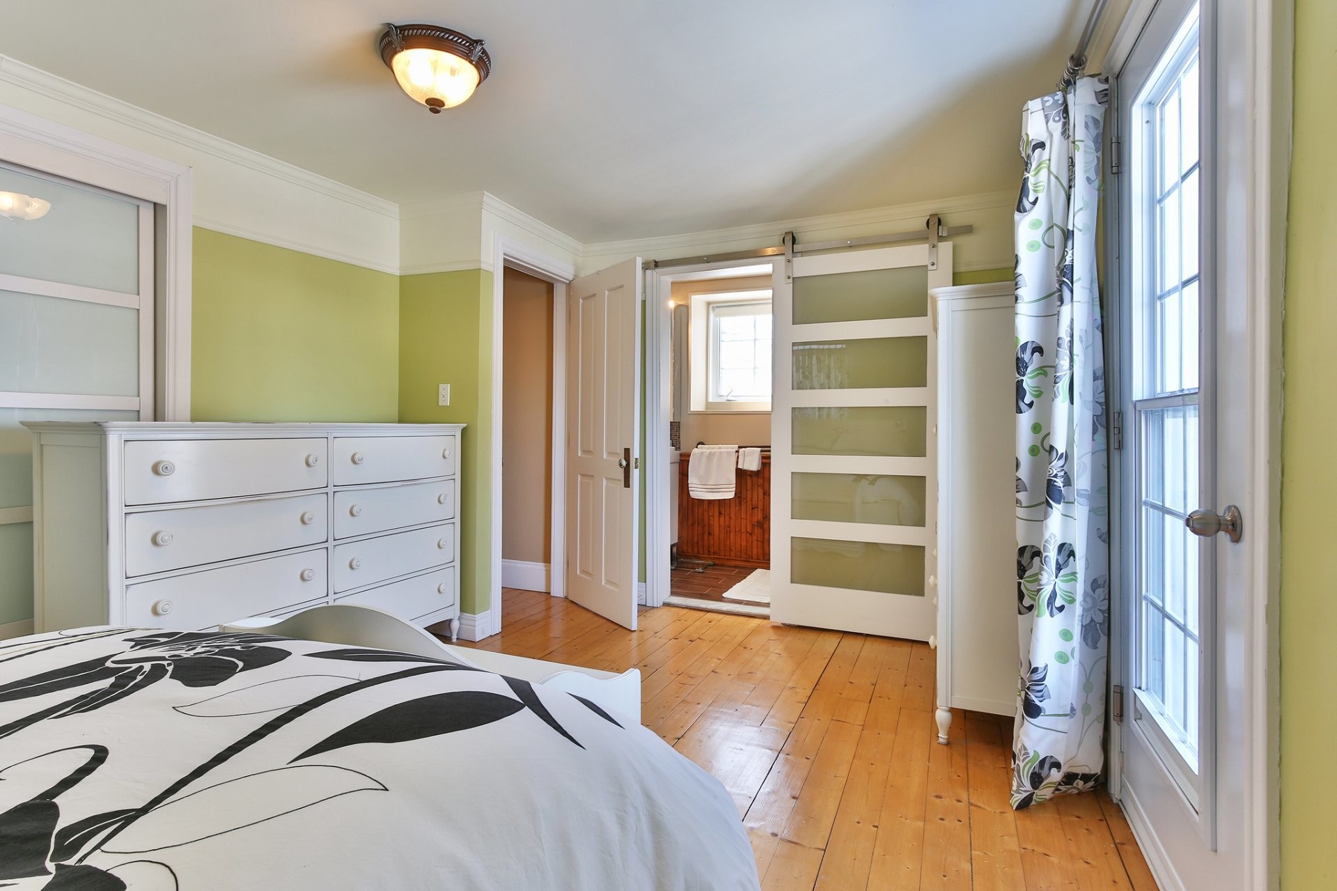 









203Z


Route 221 S.

,
Lacolle,







QC
J0J1J0

