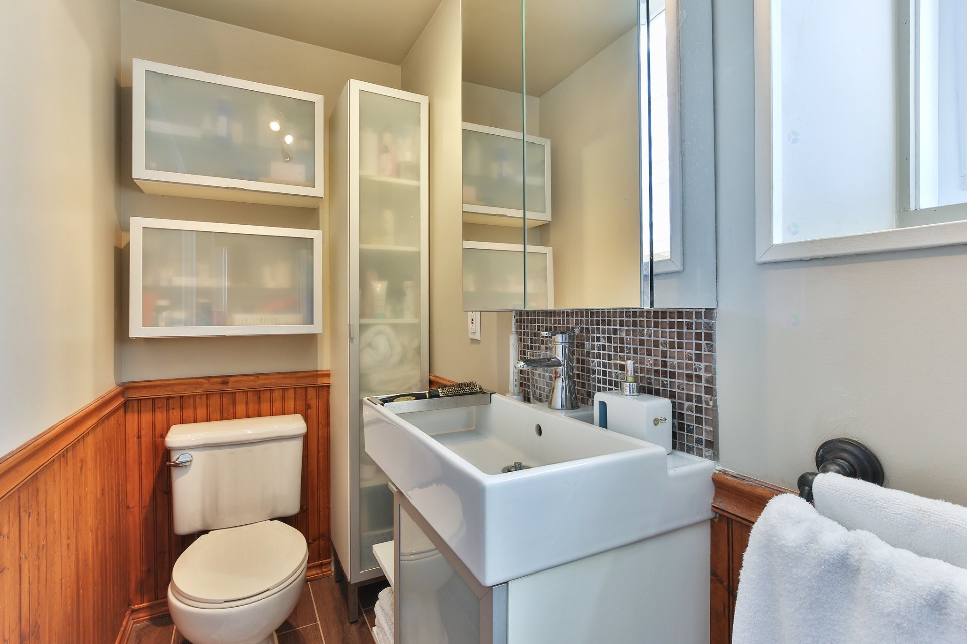 









203Z


Route 221 S.

,
Lacolle,







QC
J0J1J0

