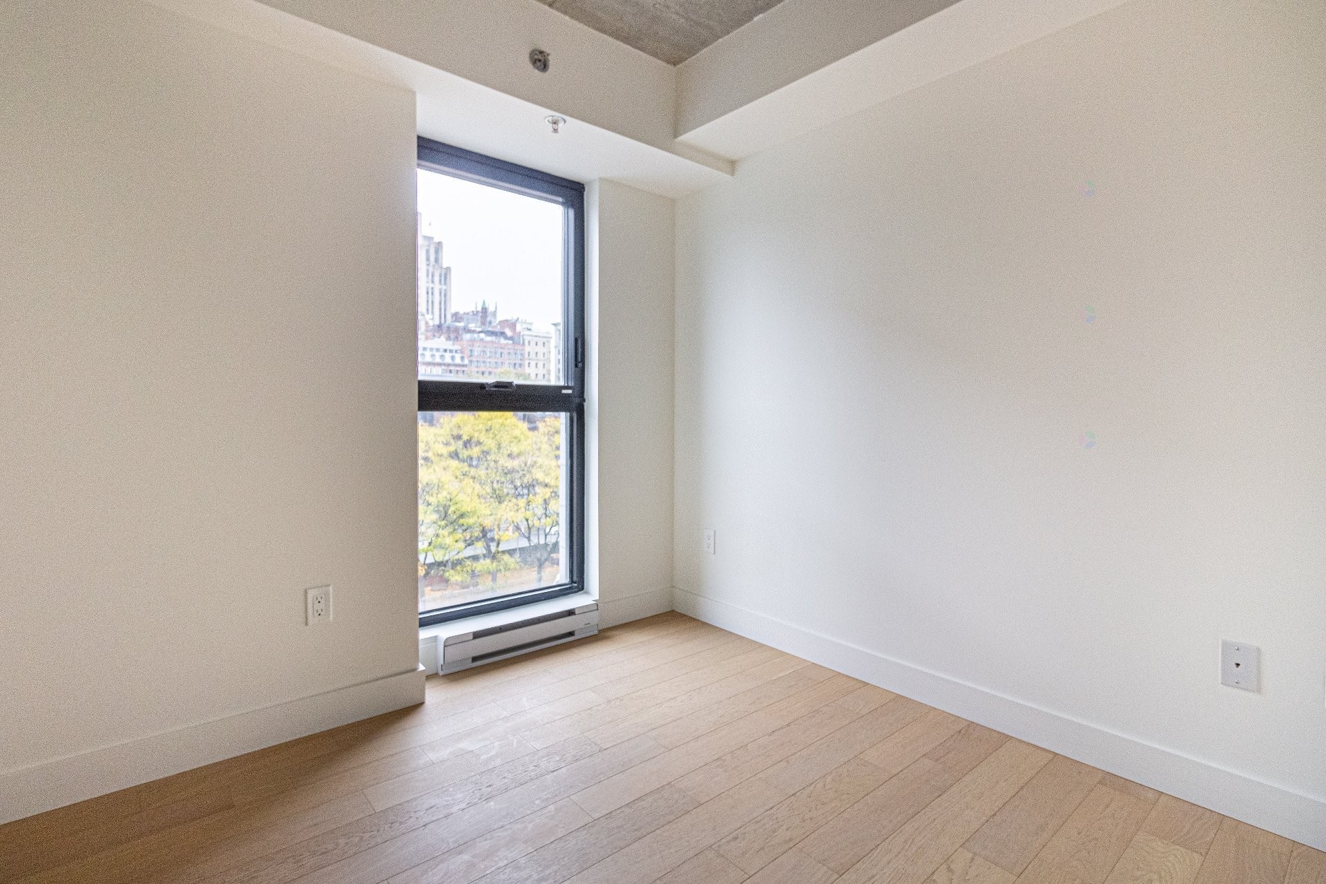 









1


Av. Viger O.

, 407,
Montréal (Ville-Marie),




QC
H2Z1E6

