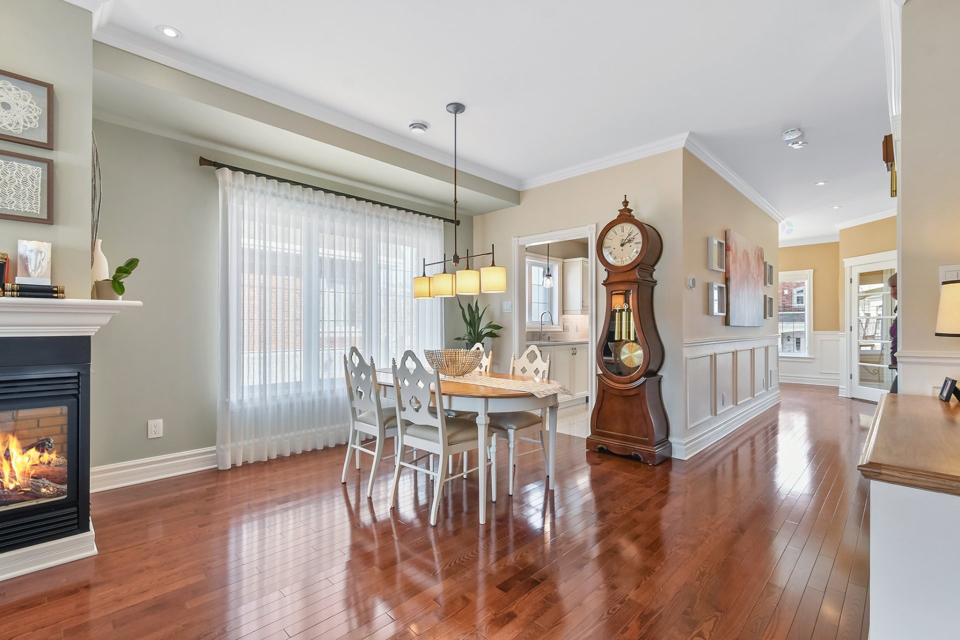









530


Rue Jacques-Lavigne

,
Sainte-Thérèse,




QC
J7E5W5


