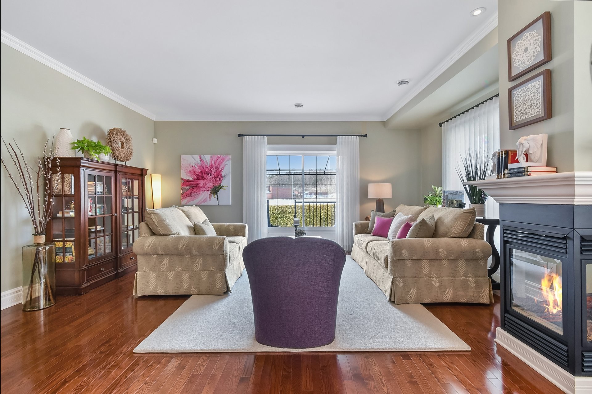 









530


Rue Jacques-Lavigne

,
Sainte-Thérèse,




QC
J7E5W5

