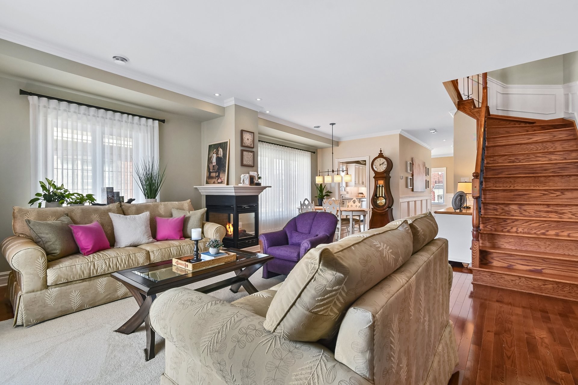 









530


Rue Jacques-Lavigne

,
Sainte-Thérèse,




QC
J7E5W5

