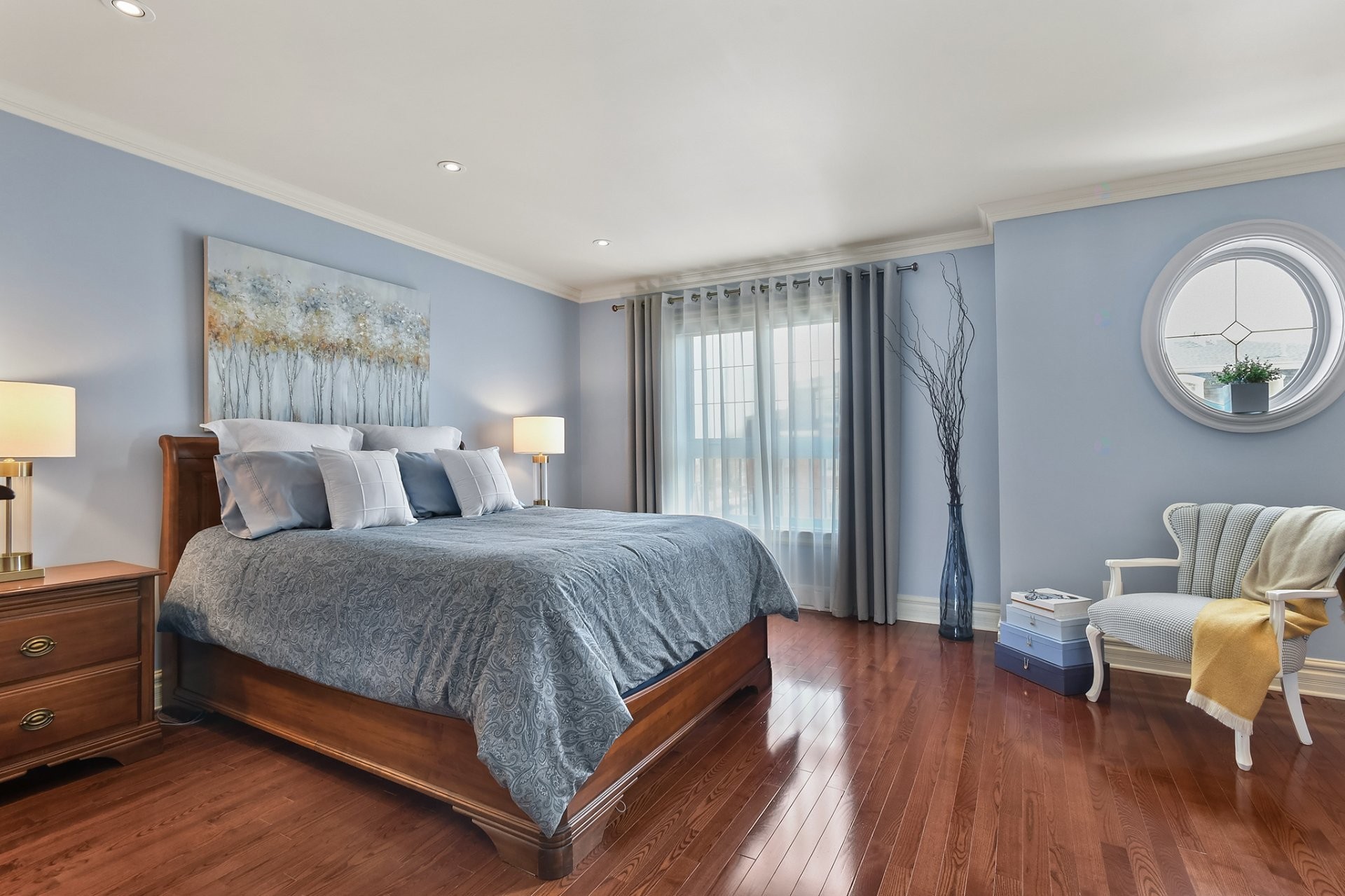 









530


Rue Jacques-Lavigne

,
Sainte-Thérèse,




QC
J7E5W5

