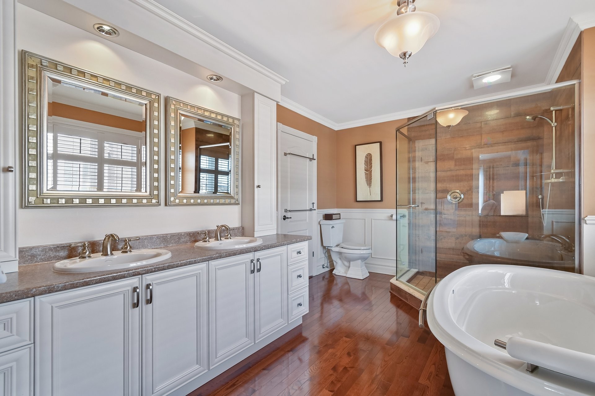 









530


Rue Jacques-Lavigne

,
Sainte-Thérèse,




QC
J7E5W5

